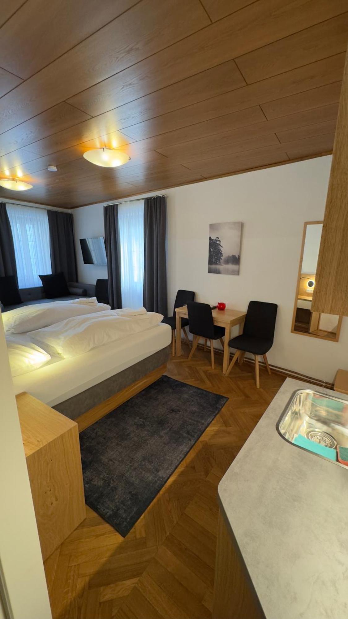 Guesthouse Mozart - Apartment House Salzburgo Exterior foto