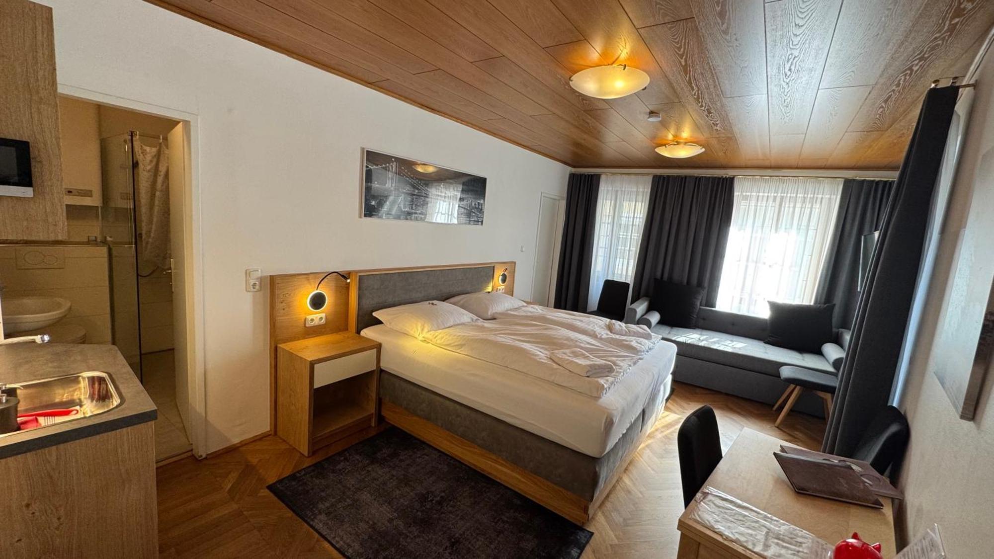 Guesthouse Mozart - Apartment House Salzburgo Exterior foto